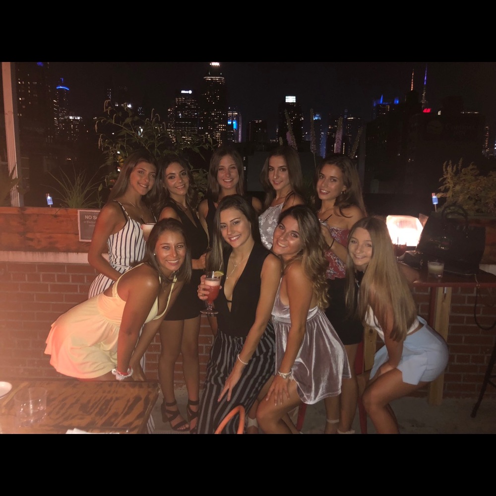 Meet your Posher, Abby